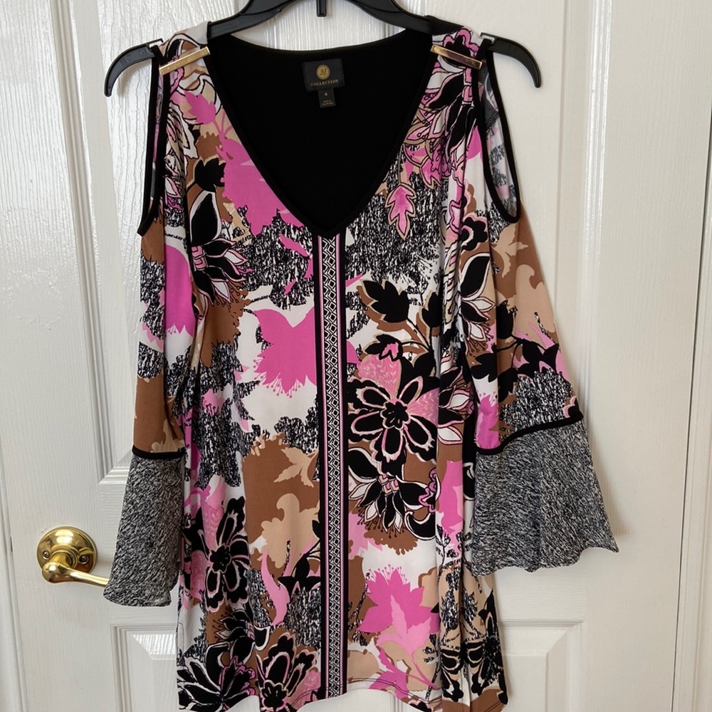 Black gray floral print long sleeve blouse with gold metal on shoulder